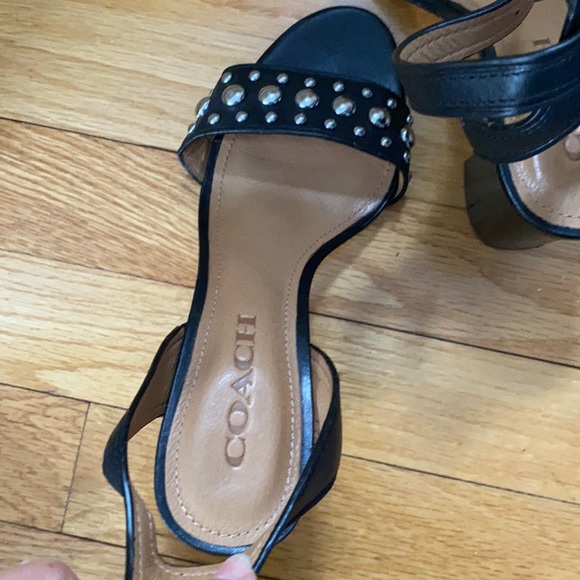 COACH sandals, silver hardware Excellent condition - Picture 3 of 4